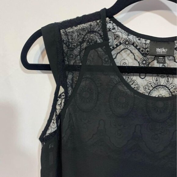 WOMAN’S sheer lace cap sleeve blouse. Black. Size medium. New condition - Picture 2 of 7